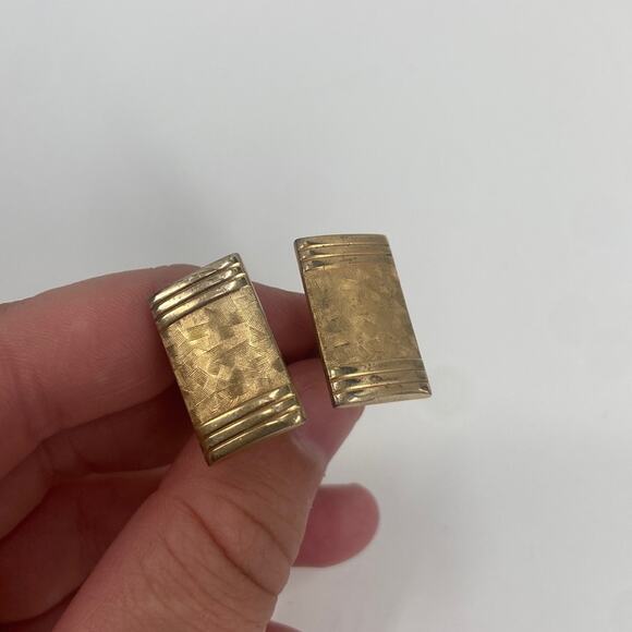 Vintage gold tone rectangle cuff links - Picture 1 of 5